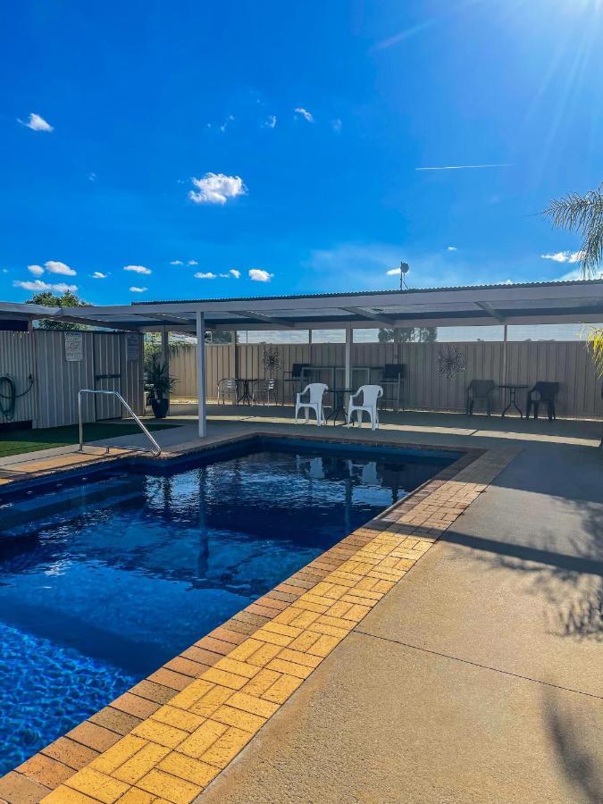 Dbj Holiday Units Mulwala Buitenkant foto