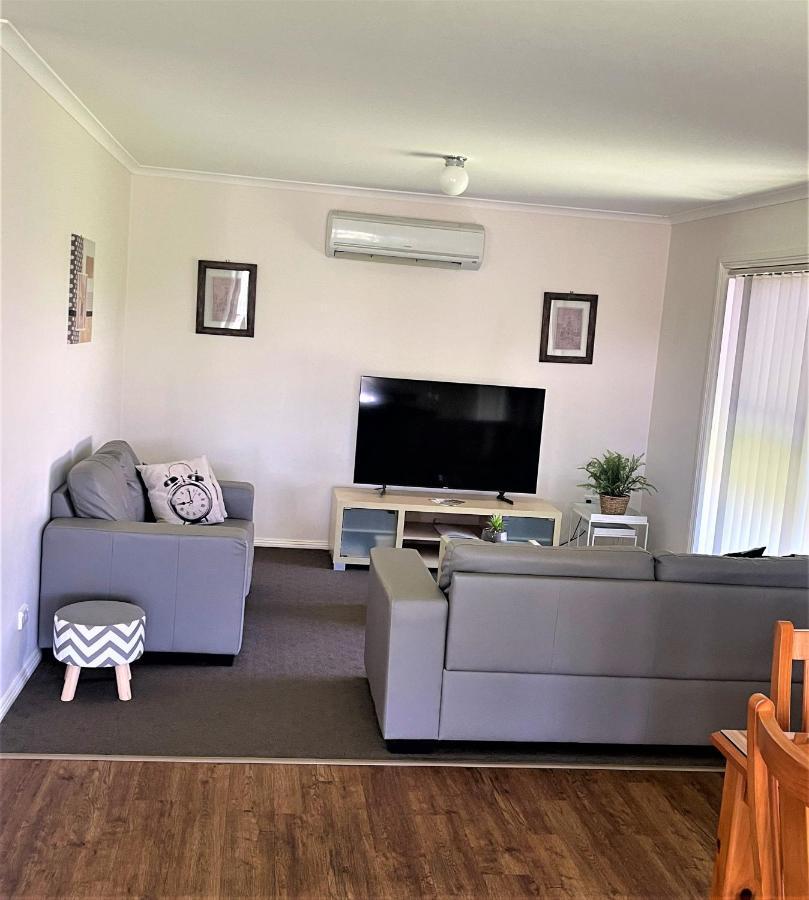 Dbj Holiday Units Mulwala Buitenkant foto