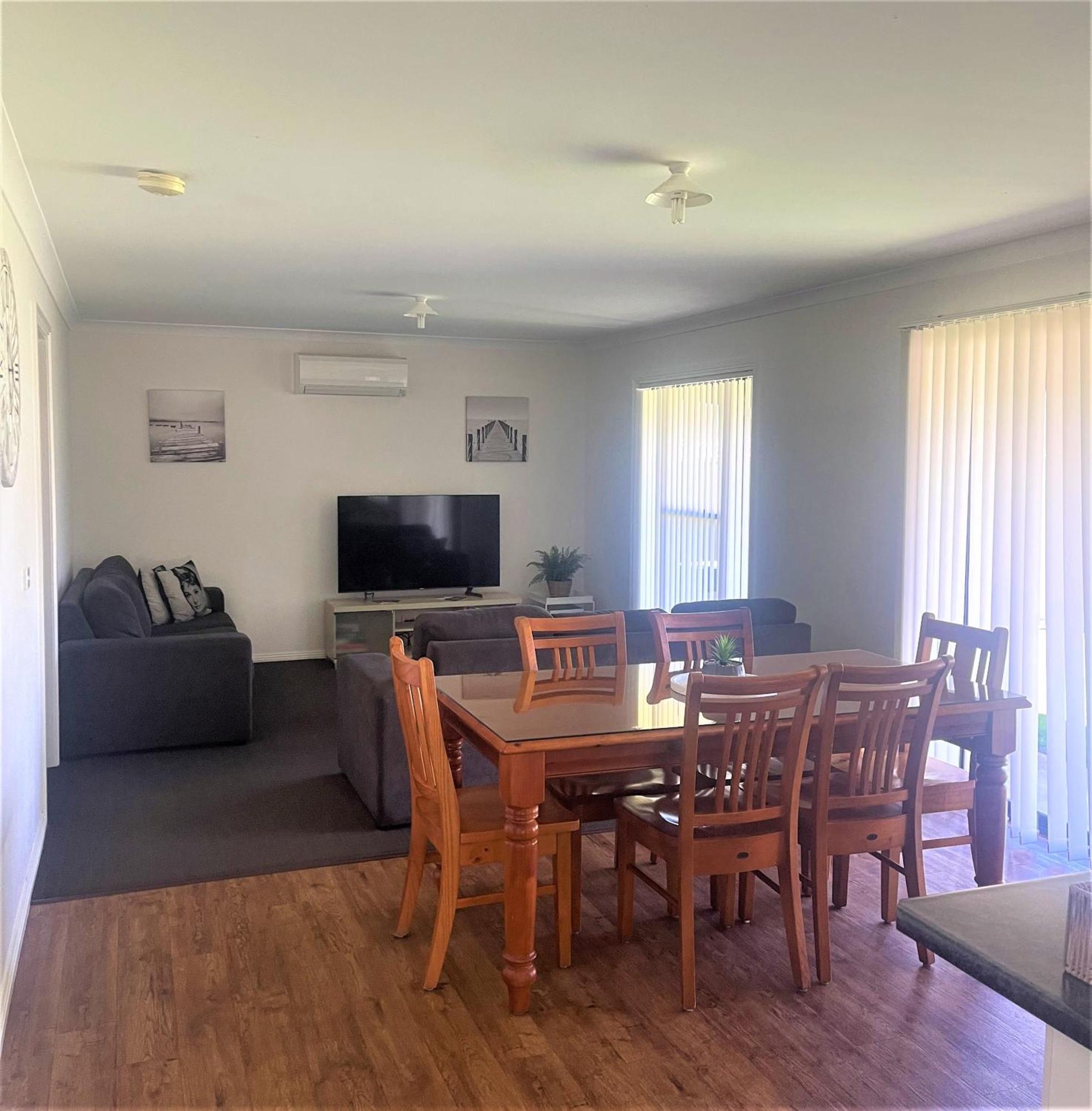 Dbj Holiday Units Mulwala Buitenkant foto