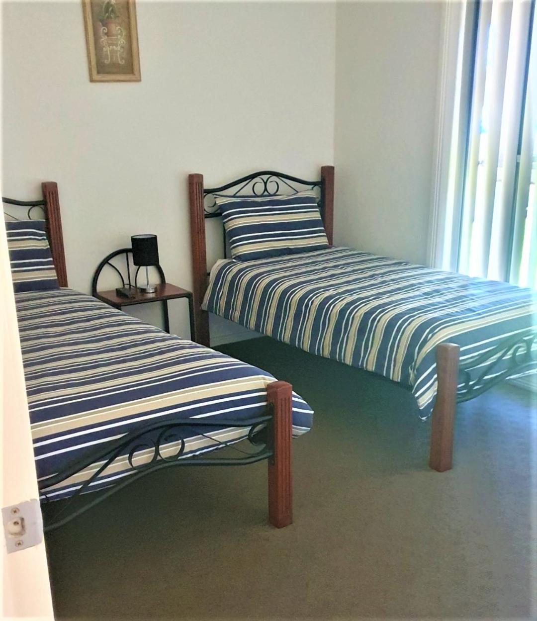 Dbj Holiday Units Mulwala Buitenkant foto