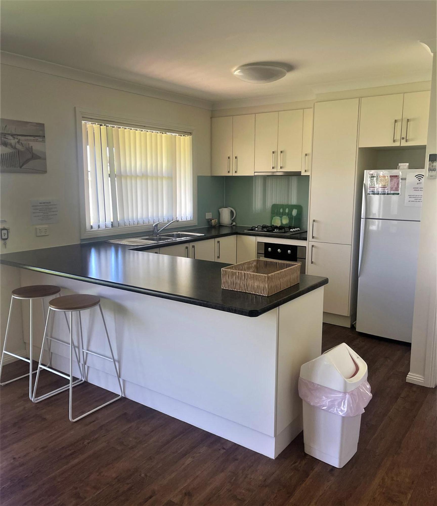 Dbj Holiday Units Mulwala Buitenkant foto